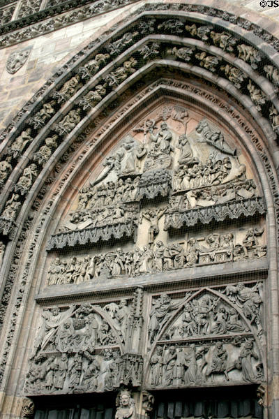 Gothic arch above entrance of St Lawrence Church. Nuremberg, Germany.