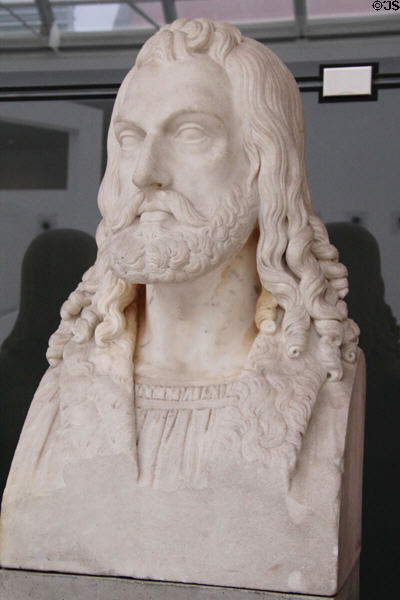 Marble bust of Raphael (19thC) by Johann Christian Lotsch at Germanisches Nationalmuseum. Nuremberg, Germany.