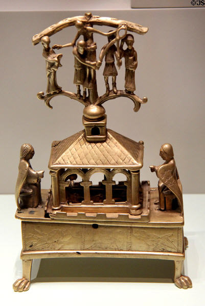 Bronze model of Holy Sepulcher in Jerusalem (influenced by Crusades) which formed base of church object (prob. holding host) (mid1200s) from lower Saxony at Germanisches Nationalmuseum. Nuremberg, Germany.