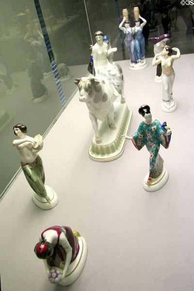 Porcelain figurines in 20-piece wedding procession table centerpiece (1904-5, made 1911) by Adolph Amberg for KPM Berlin at Germanisches Nationalmuseum. Nuremberg, Germany.
