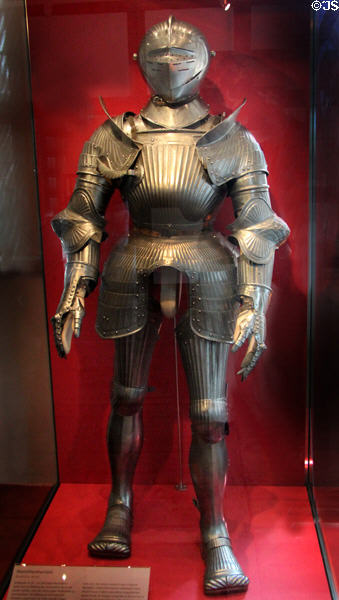 Maximilian armor with fluting for lighter-stronger protection (16thC) at Imperial Castle. Nuremberg, Germany.