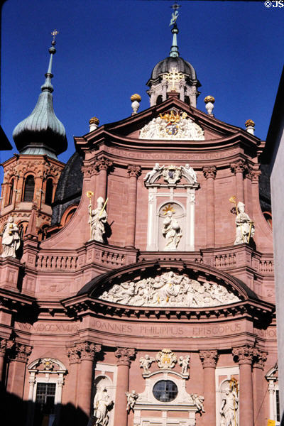 Neumunster Collegiate Church (1065 but much changed over the centuries), baroque west façade (early 18thC) by Josef Greising. Würzburg, Germany.