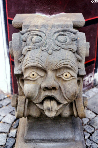 Cornerstone carving of face on Winter 'sches Haus. Nördlingen, Germany.