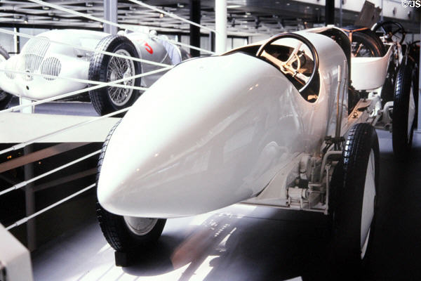 Benz racing car (1909), top speed 228 km/hr. at Mercedes Museum. Stuttgart, Germany.