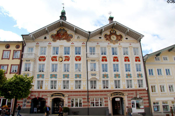 Bürgerbräu Haus (city museum) & Rathaus (Town Hall) (since 1903) on Marktstraße. Bad Tölz, Germany.