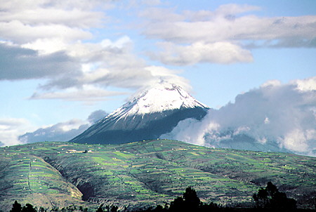 The 5,016 m cone-shaped Tungurahua Volcano. Ecuador.