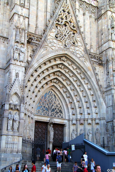 Cathedral of Holy Cross & Saint Eulalia (Catedral de la Santa Creu i Santa Eulàlia) (13th-15thC). Barcelona, Spain. Style: Gothic.