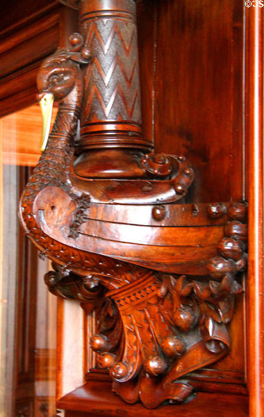 Carved bird pillar in intimates hall at Palau Güell. Barcelona, Spain.