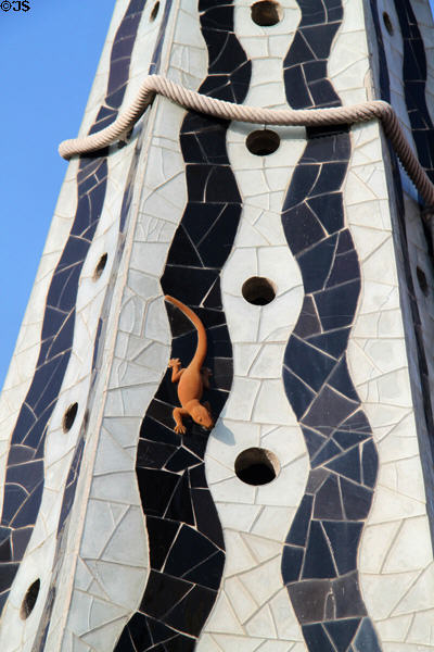 Figure of lizard on chimney atop Palau Güell. Barcelona, Spain.