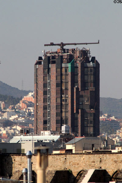 Torre Urquinaona (1968-73) (21 floors) (Plaça d'Urquinaona, 6). Barcelona, Spain. Architect: Antoni Bonet Castellana & Bernat Miró Llort.