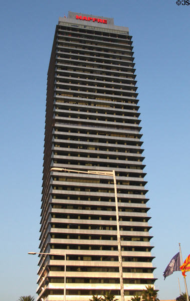 Torre Mapfre (1992) (40 floors) (Carrer de la Marina 14-16) built as part of Olympic Village. Barcelona, Spain. Architect: Iñigo Ortiz & Enrique de León.