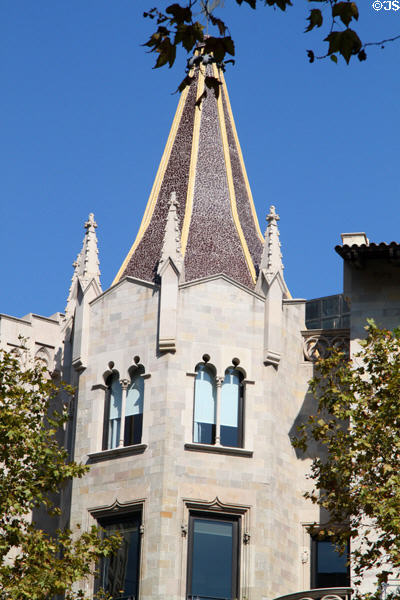 Neo-Gothic octagonal pointed roof atop Casa Pons i Pascual (1891). Barcelona, Spain.