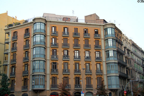 Eixample corner building (Balmes 61). Barcelona, Spain.