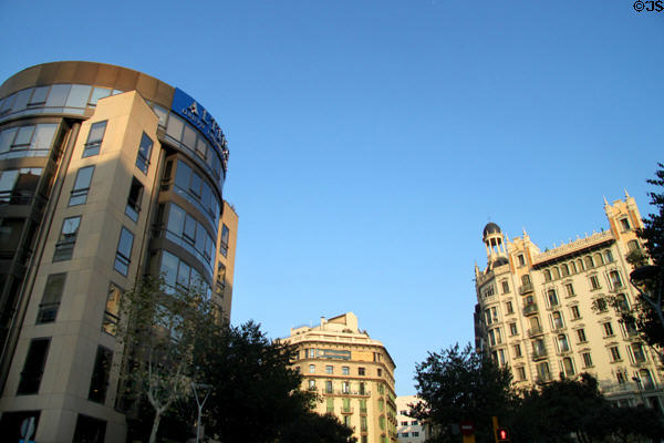 Alting Grupo Inmobil (1992) (on Avinguda Diagonal). Barcelona, Spain.