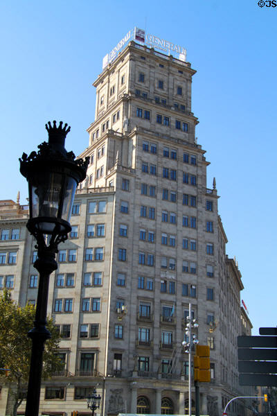 Generali building (1921) (17 floors) (Passeig de Gràcia 11). Barcelona, Spain. Architect: Lluis Bonet i Garí.