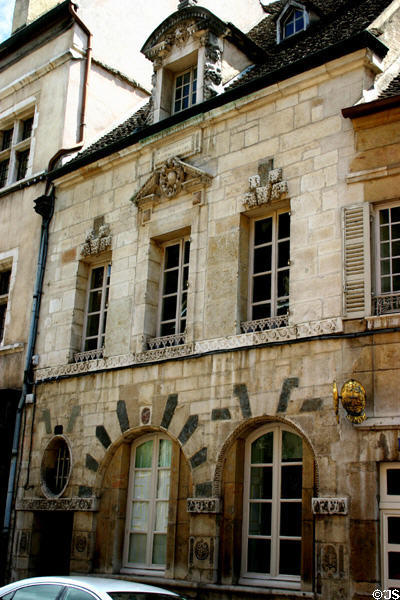 House at 18 rue de Lorraine. Beaune, France. Style: Renaissance.