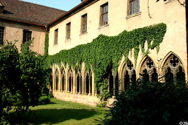 Gothic cloister of Unterlinden Museum in a former Dominican convent (1269-89). Colmar, France. Style: Gothic.
