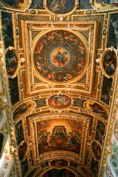 Trinity Chapel in Fontainbleau Palace with painted vault by Martin Fréminet. Fontainbleau, France.