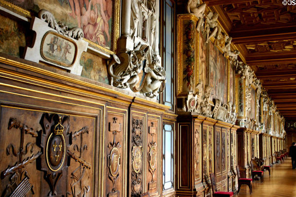 François I gallery (1528-30) in Fontainbleau Palace by the Italian painters Rosso & Primatice. Fontainbleau, France.