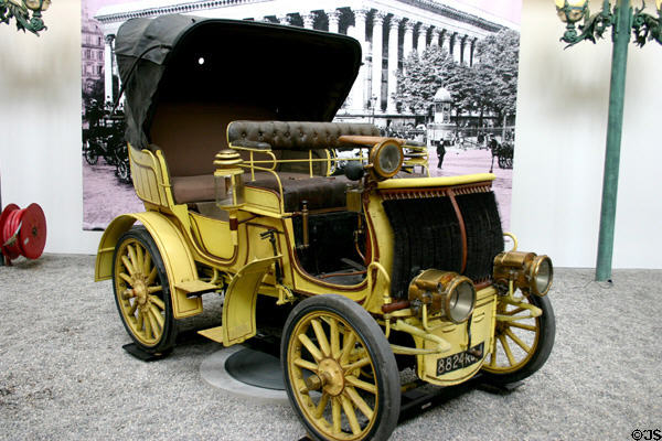 De Dietrich (1898) type Grand Duke, the kind used by Kaiser Wilhelm, Germany; (2 cylinders) in Schlumpf National Automobile Museum. Mulhouse, France.