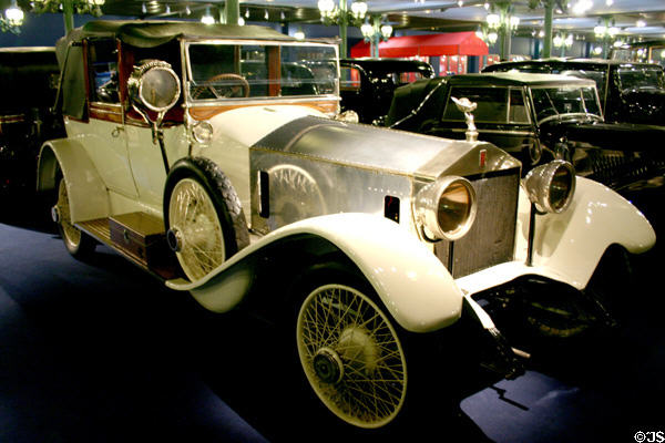 Rolls-Royce (1921) Silver Ghost, UK; 100km/h (6 cylinders) in Schlumpf National Automobile Museum. Mulhouse, France.