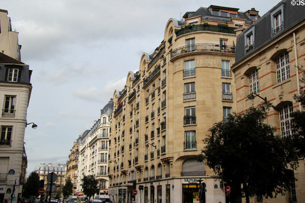 Rue Beaubourg streetscape. Paris, France.