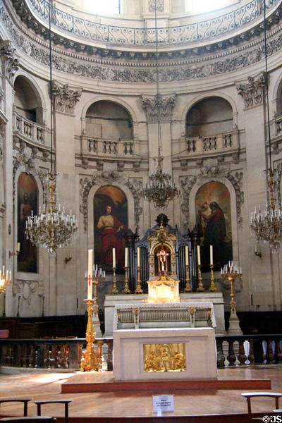Altar of St Paul-St Louis Jesuit church. Paris, France.
