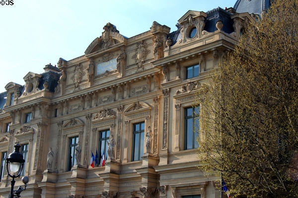 Baroque facade of Court of Commerce (Tribunal de Commerce). Paris, France.