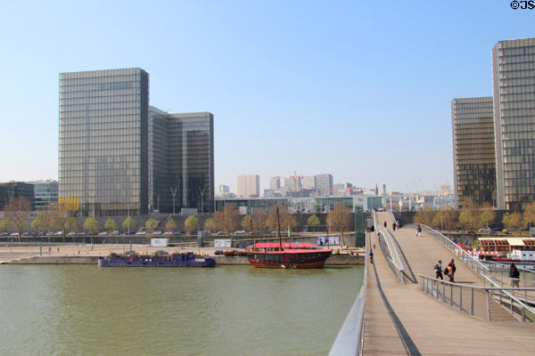 Simone de Beauvoir footbridge over River Seine leading to National Library. Paris, France.