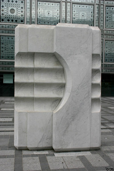 Mona Saudi marble sculpture (1987) at Arab World Institute building. Paris, France.