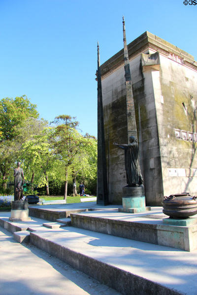 Monument of Human Rights (1992) by Ivan Theimer on Champs de Mars. Paris, France.