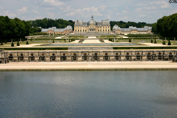 Grottos along grand canal & Vaux-le-Vicomte chateau. Melun, France.