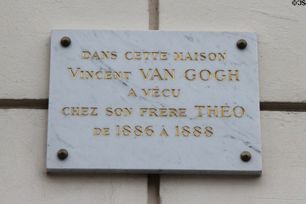 Plaque on building in which Vincent Van Gogh lived with his brother Theo (1886-8) (54 Rue Lepic) on Montmartre. Paris, France.