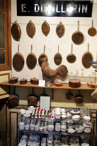 Copper pans in kitchenware shop in Les Halles district. Paris, France.
