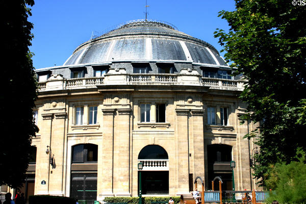 Dome details of La Bourse de commerce. Paris, France.