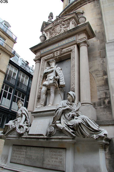 Huguenot admiral Gaspard de Coligny (1517-72) monument (1889) at Temple protestant de l'Oratoire du Louvre. Paris, France.