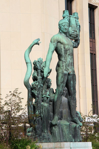 Apollon Musagète sculpture (1937) by Henri Bouchard beside northern wing of Palais de Chaillot. Paris, France.