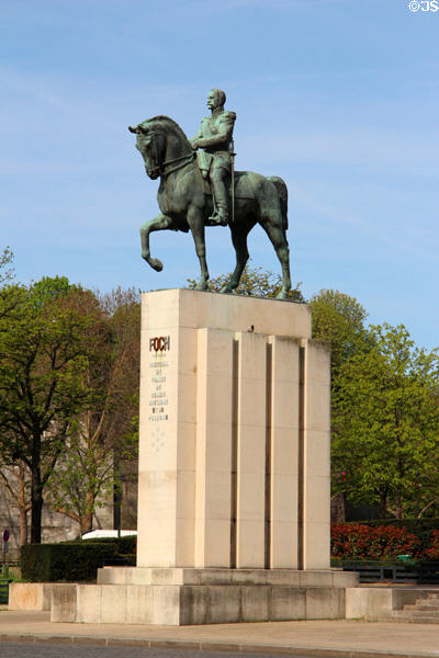 Ferdinand Foch monument (1951) by Raymond Martin & Robert Wlérick Place du Trocadéro. Paris, France.