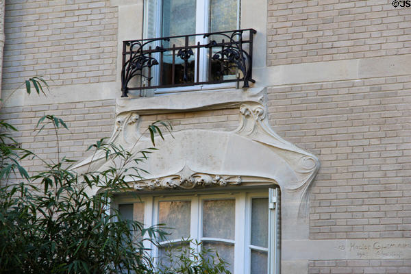 Art Nouveau window surround at Villa Deron-Levent (1905-8) (8 villa de la Réunion). Paris, France. Architect: Hector Guimard.