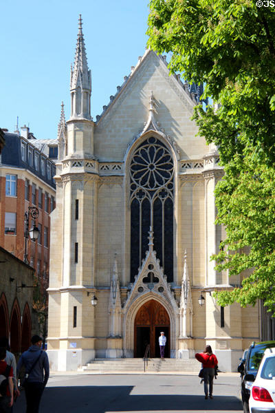 Saint Theresa chapel at the Auteuil Foundation (1925) (40, rue Jean-de-la-Fontaine). Paris, France. Style: Gothic Revival. Architect: Chailleux.