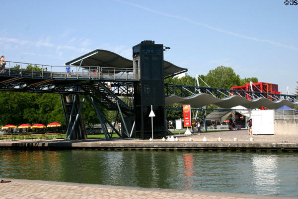 Covered walkway & observation structure at Parc de la Villette. Paris, France.