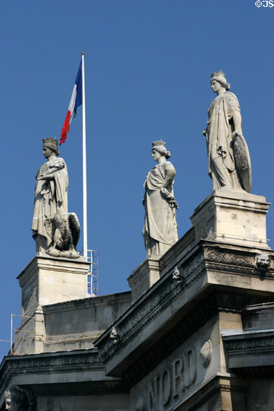 City of Paris central statue dominates facade of Gare du Nord. Paris, France.
