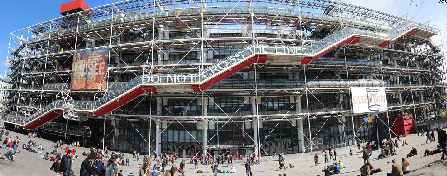 Georges Pompidou Center (1971-7). Paris, France. Architect: Renzo Piano, Richard Rogers & Gianfranco Franchini.