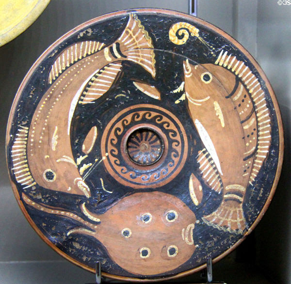 Red-figure fish plate (350-300 BCE) from Campania at Sèvres National Ceramic Museum. Paris, France.