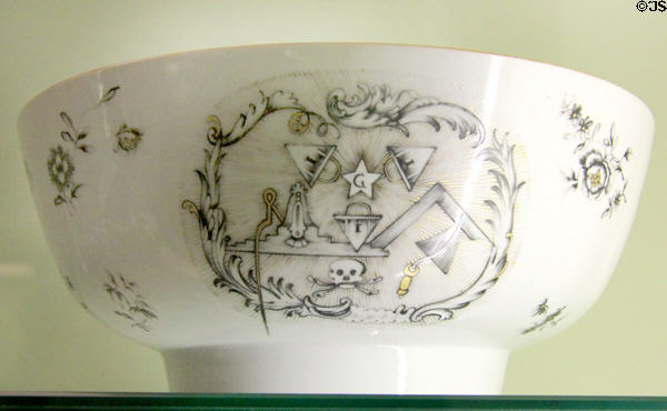 Chinese porcelain Masonic punch bowl (1750-75) from Jingdezhen at Sèvres National Ceramic Museum. Paris, France.
