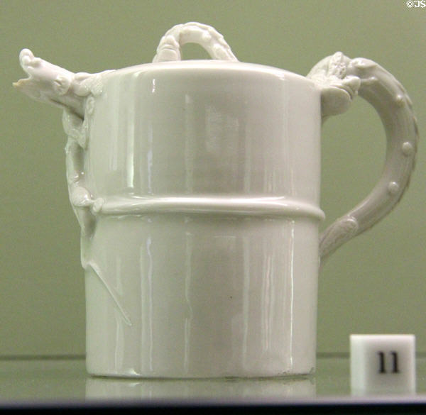 Chinese porcelain dragon teapot (1650-1700) from Dehua at Sèvres National Ceramic Museum. Paris, France.