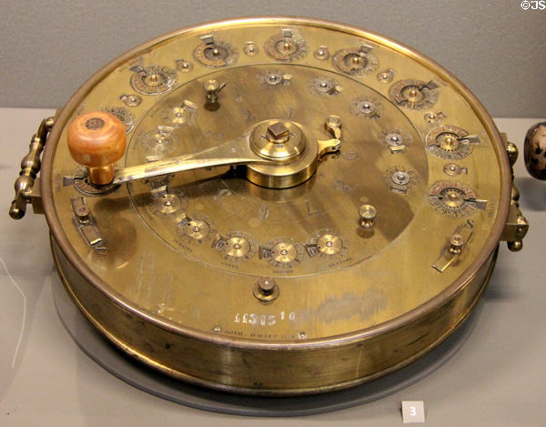 Circular multiplying machine (1841) by Didier Roth at Arts et Metiers Museum. Paris, France.