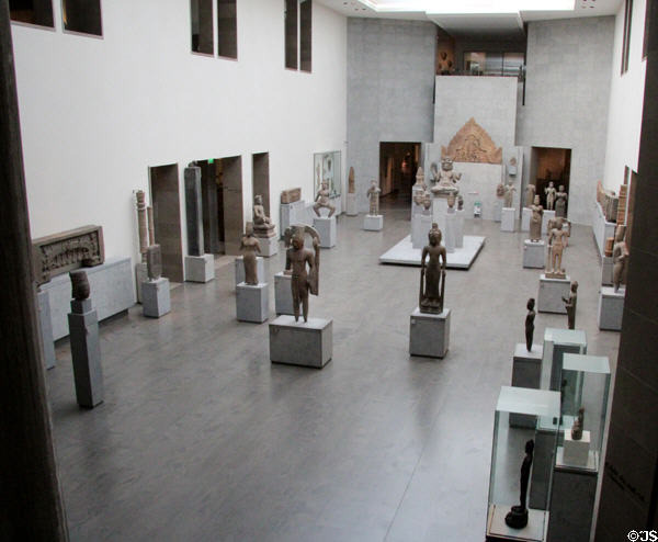 Gallery overview at Guimet Museum. Paris, France.