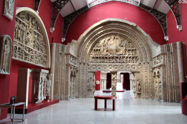 Gallery of 350 casts (most prior to 1900) from French architectural public & religious at Musée des Monuments Français. Paris, France.
