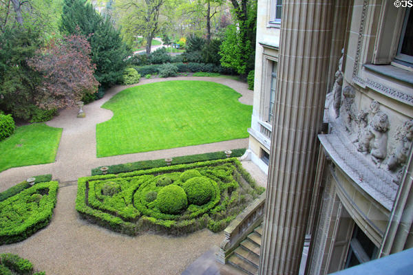 Garden at Nissim de Camondo Museum. Paris, France.